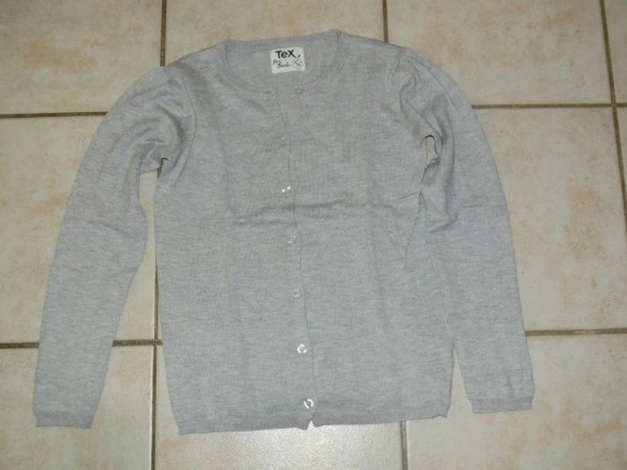 lot pull/gilet fille 10 ans - photo numéro 2