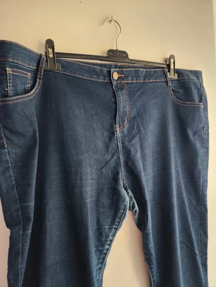 Pantacourt en jeans femme taille 52 - fpc - bon état - photo numéro 2