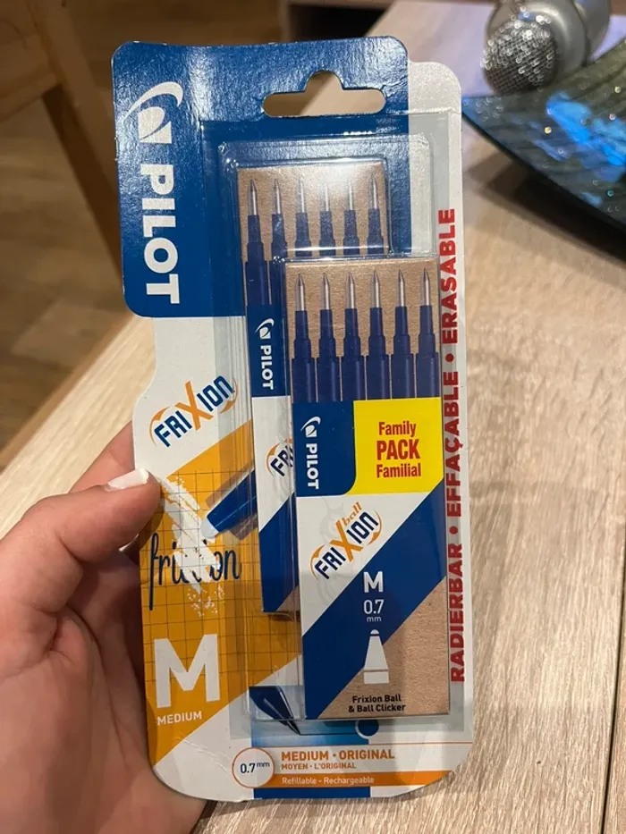 Lot 12 recharges de bleu Pilot Frixion Médium 0,7mm