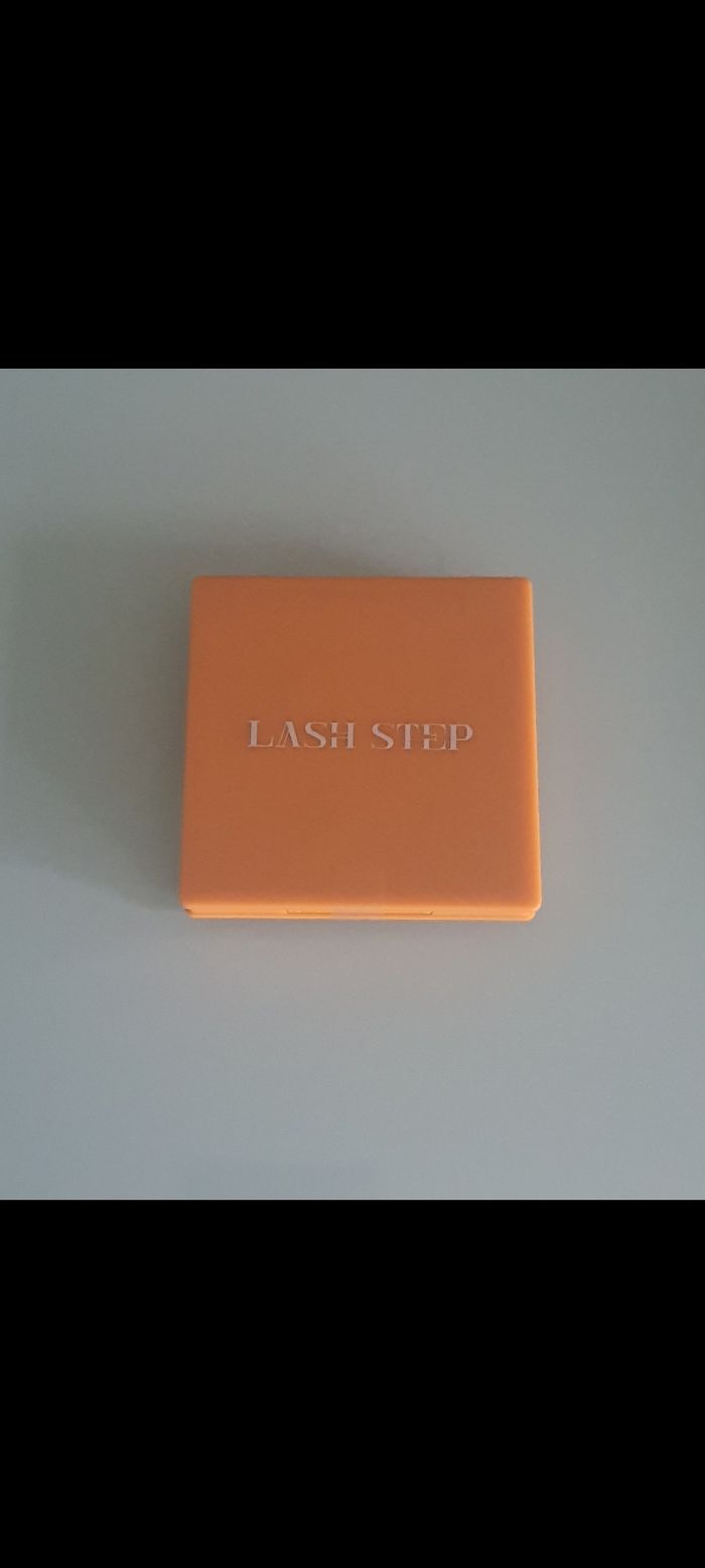 Palette de fards à paupières, Lash Step, neuf - photo numéro 2