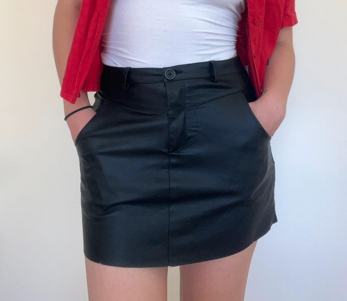 Mini jupe simili cuir Pull & Bear