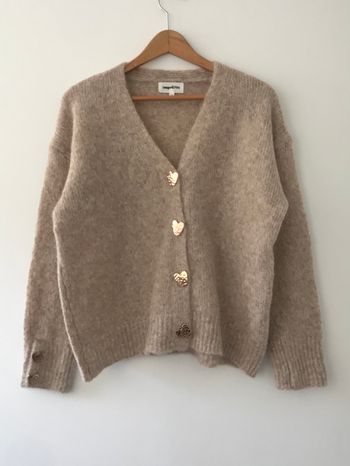 Gilet Élégant avec Boutons Dorés en Forme de Cœurs - INAPRIL