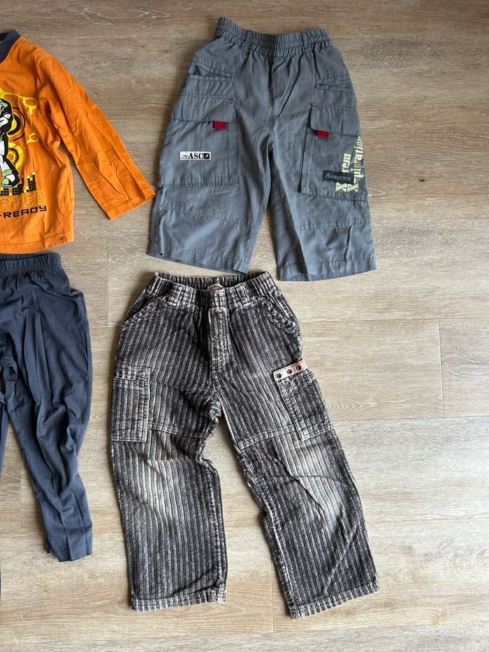 Lot vêtements garçon 5 ans – Vestes, pantalons, t-shirts, tenues sports et loisirs - photo numéro 4