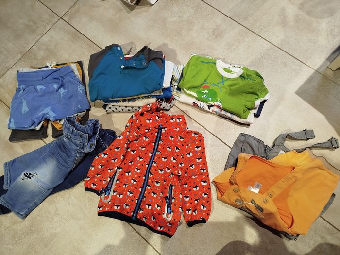 Lot vêtements garçon taille 9 mois