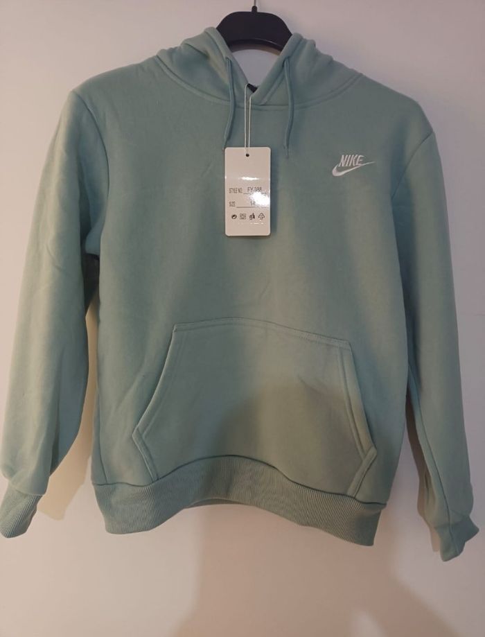 Survêtement  jogging  enfants Nike  taille 14 ans neuf