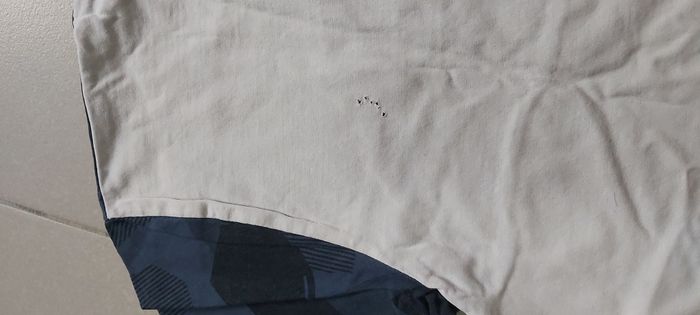 Tshirt manche courte 14 ans - photo numéro 7