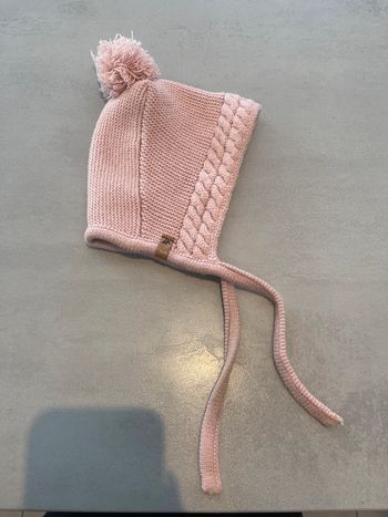 Bonnet resserable 12/23m