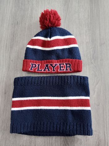 Bonnet et tour de cou