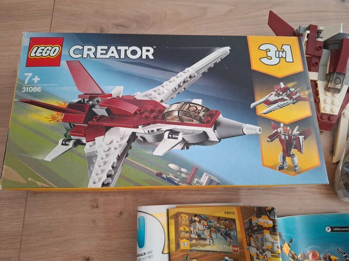 Lego creator 31086