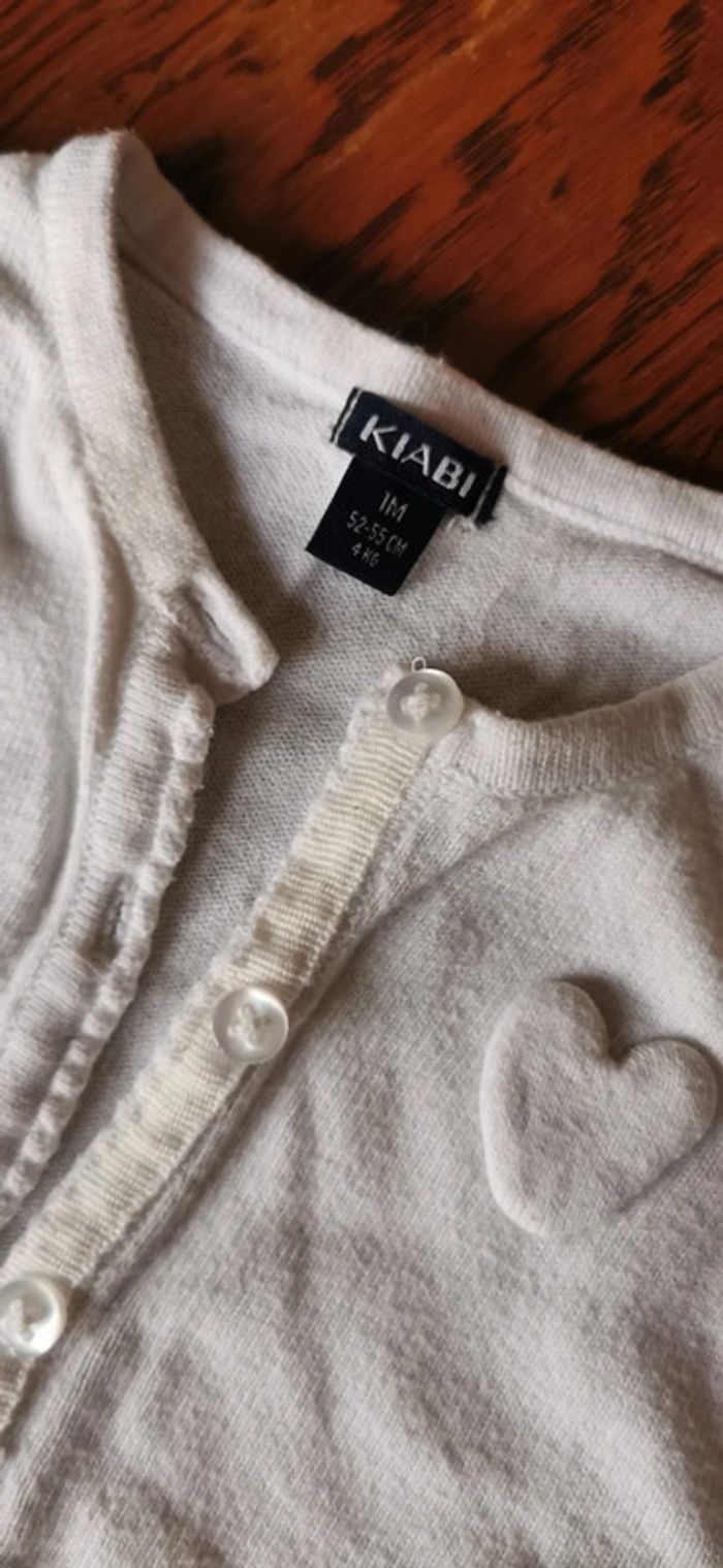 Veste blanche 1mois - photo numéro 2