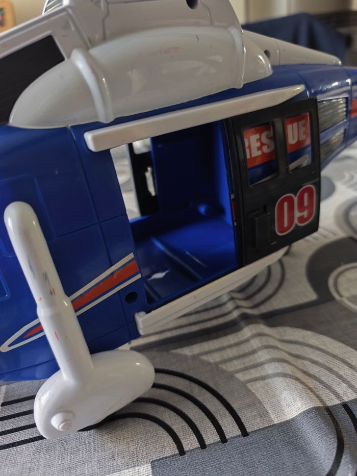 Hélicoptère sonore et lumineux - photo numéro 5