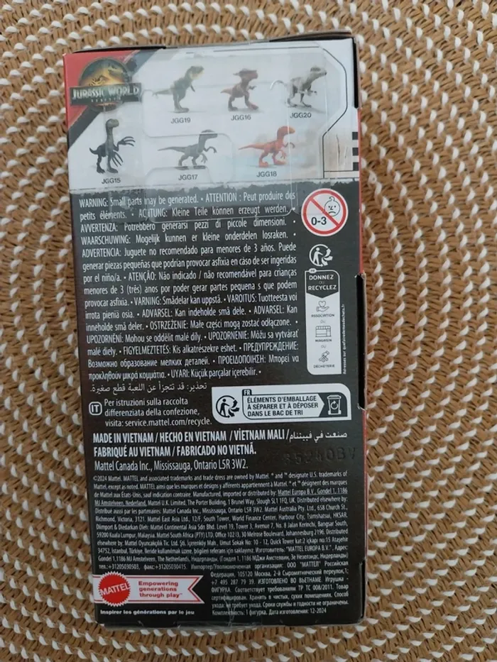 Figurine Jurassic World Velociraptor - photo numéro 2