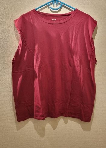 T shirt avec épaulettes