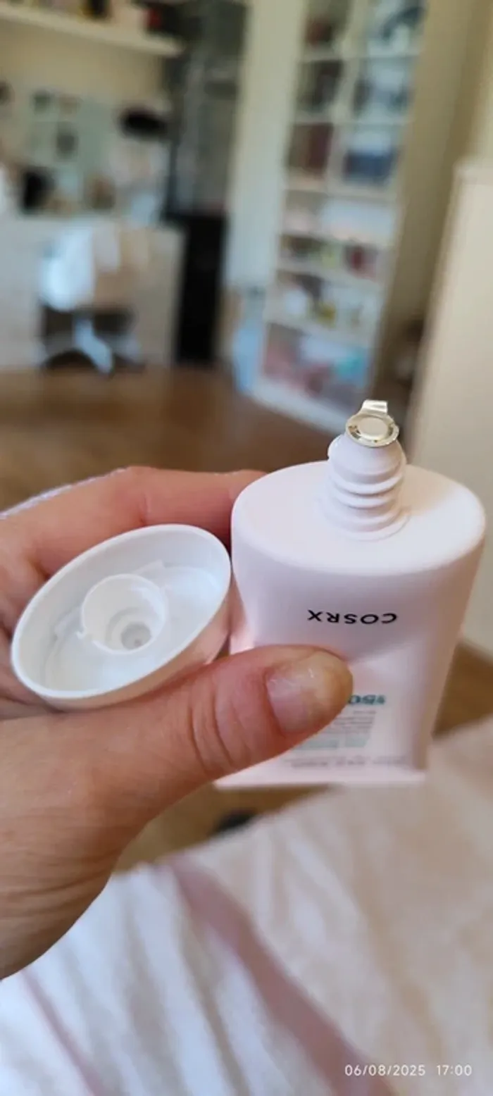 Kbeauty Cosrx Aloe 54.2 Aqua Tone Up Sunscreen Teinté Rose Naturel SPF 50 PA4+ 50ml - photo numéro 4