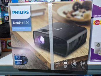 Projecteur PHILIPS Neopix 120.