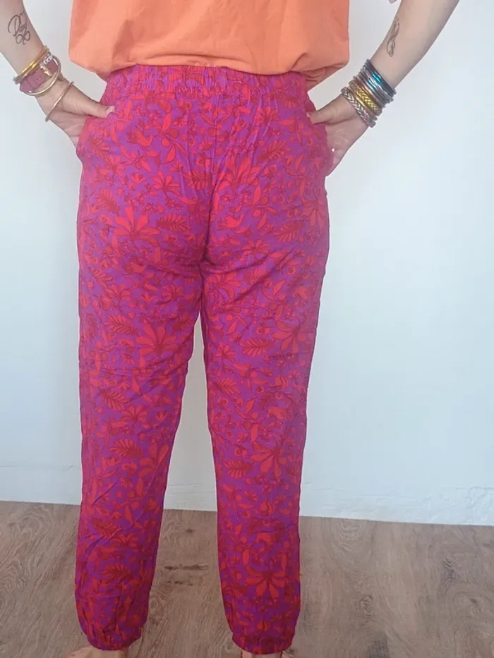 Pantalon 3/4  rose fuchsia et violet, taille 38 - photo numéro 3