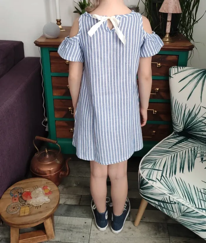 Robe épaules dénudées 8 ans - photo numéro 5