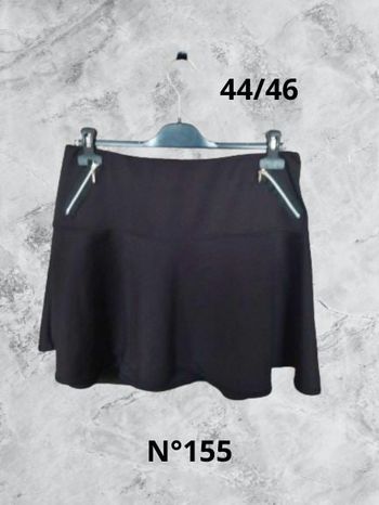 N°155 Jupe noir T44/46.