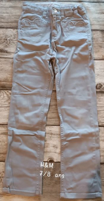 Pantalon H&M 7/8 ans empiècement des poches en forme de coeur