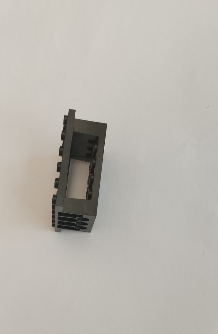 Pièce lego 4597 - Cockpit 6 x 6 x 1 1/3 base de cabine - photo numéro 2