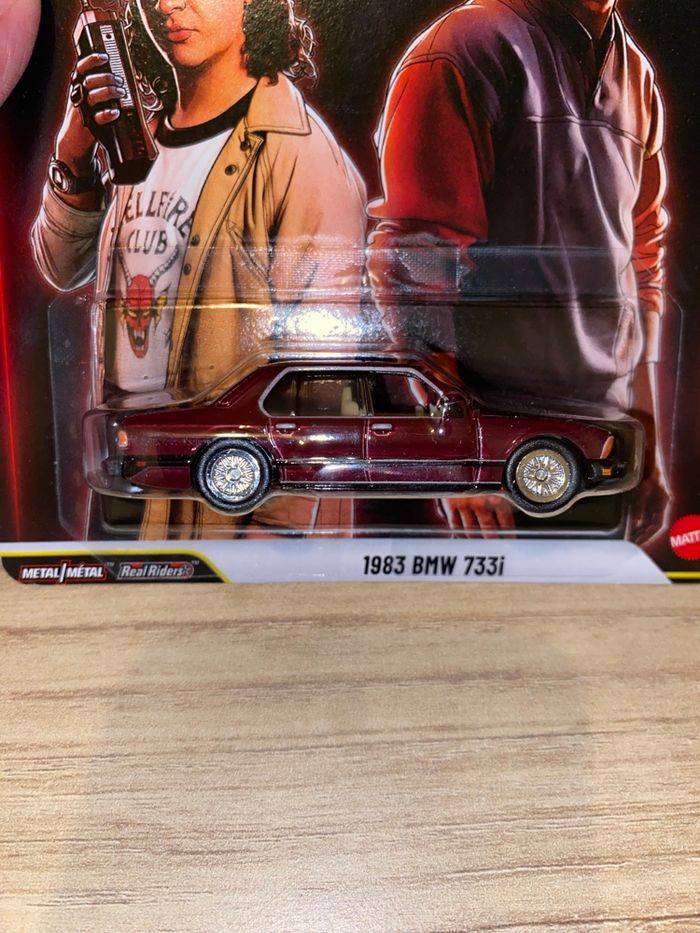 Hot Wheels Stranger Things 1983 BMW 733i - photo numéro 5
