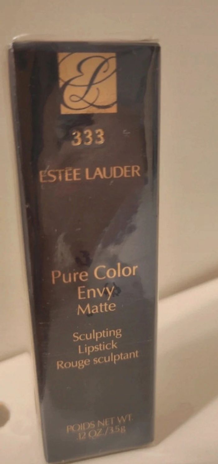 Rouge à lèvre. Estée Lauder