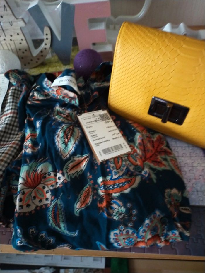 Lot pantalon et chemisier avec sac à main - photo numéro 3