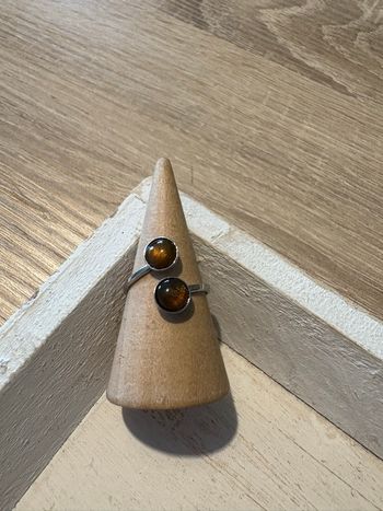 Bague argentée et marron