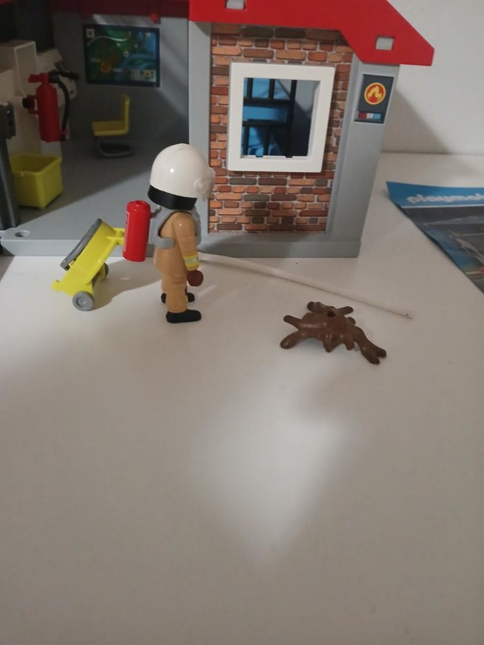 Playmobil Caserne de pompier - photo numéro 7