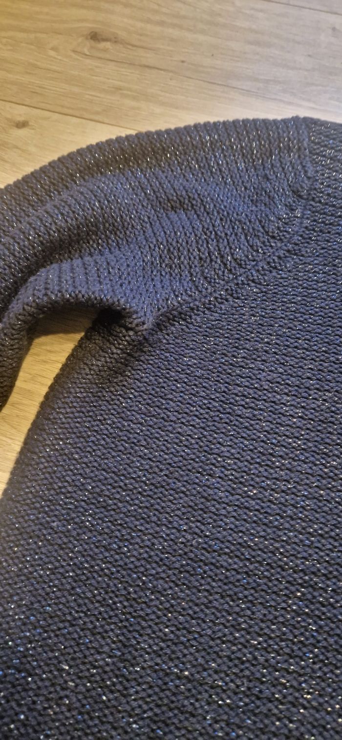 Pull femme bleu marine effet pailleté - photo numéro 2