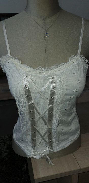 Débardeur blanc dentelle