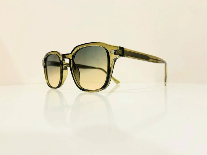 Lunette de soleil mixte kaki verres dégradés uvprotection catégorie 2 - photo numéro 3