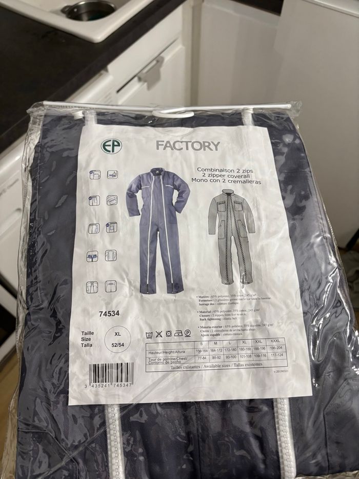 Tenue pour faire des travaux - photo numéro 2