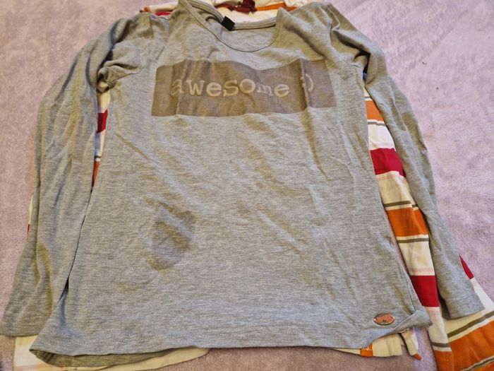 Lot de tee shirt - photo numéro 2