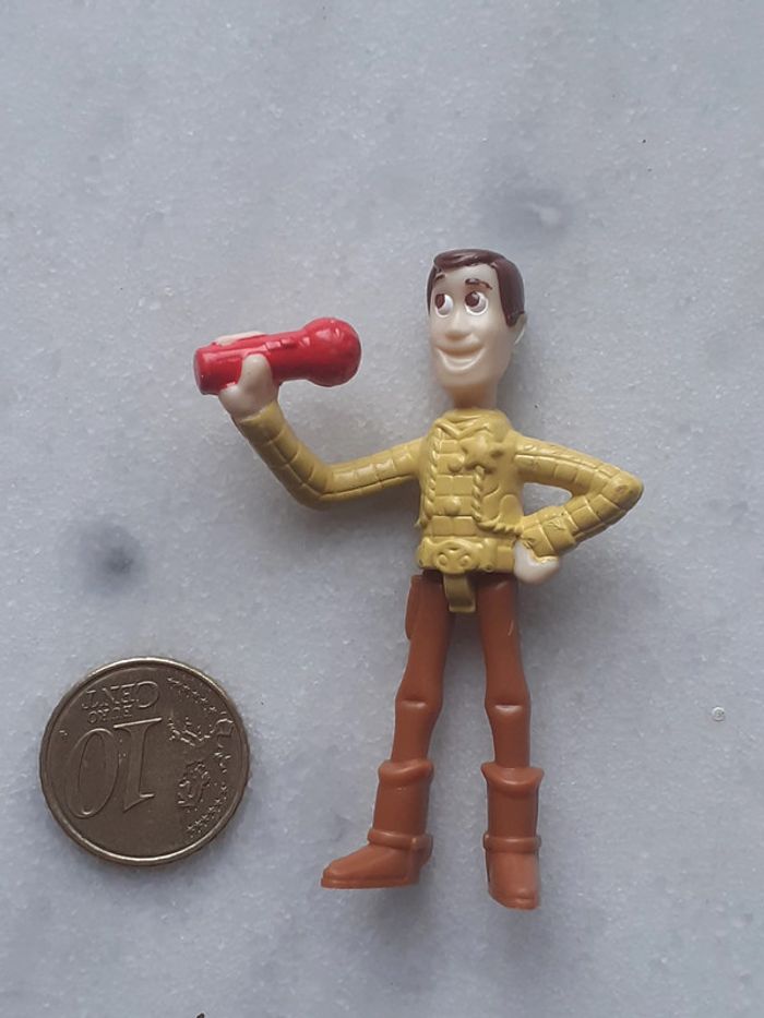 🍫Figurine kinder cowboy woody toys story - photo numéro 2