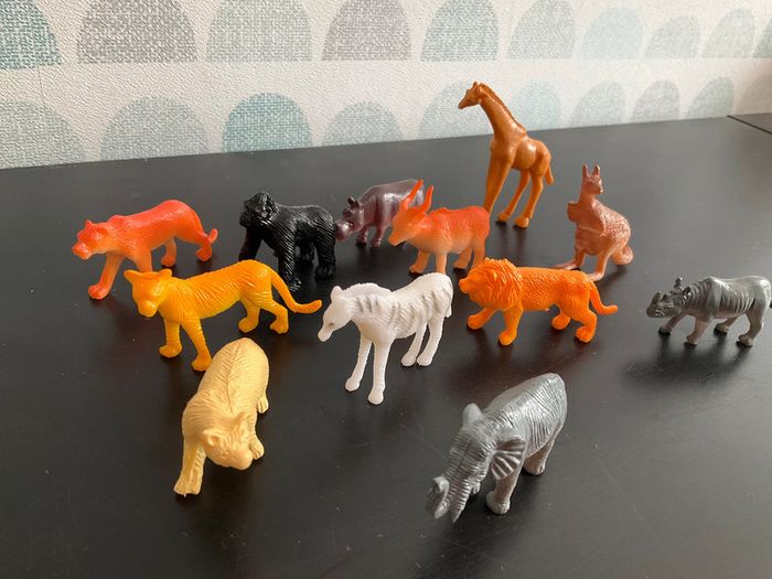 12 figurines Animaux du monde - photo numéro 2