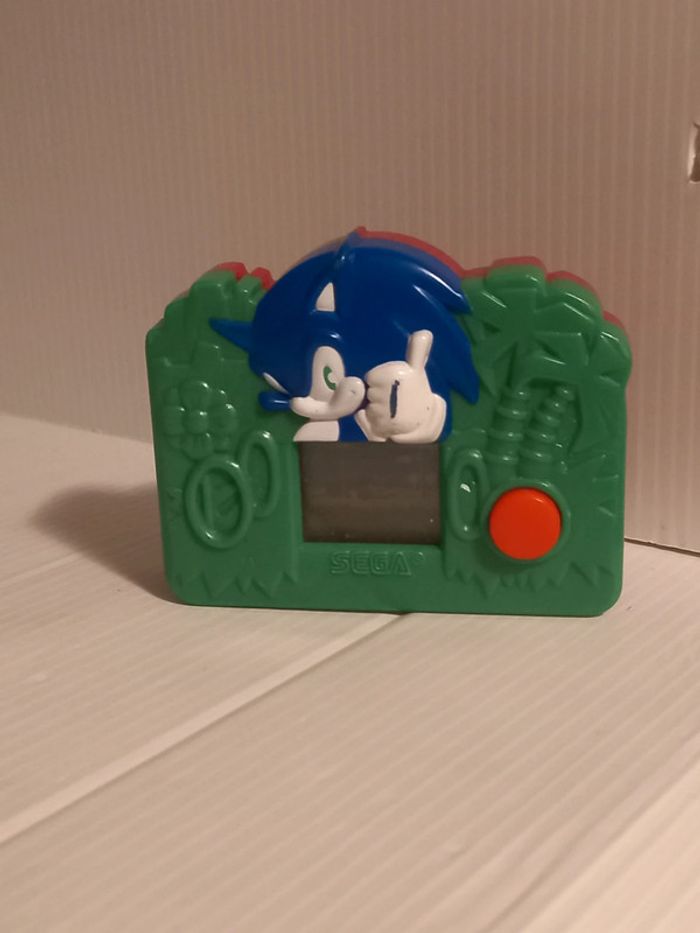 Macdonald sonic