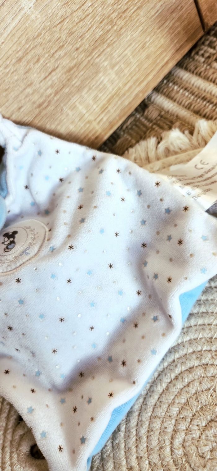 Doudou Lange Mickey Disney - photo numéro 4