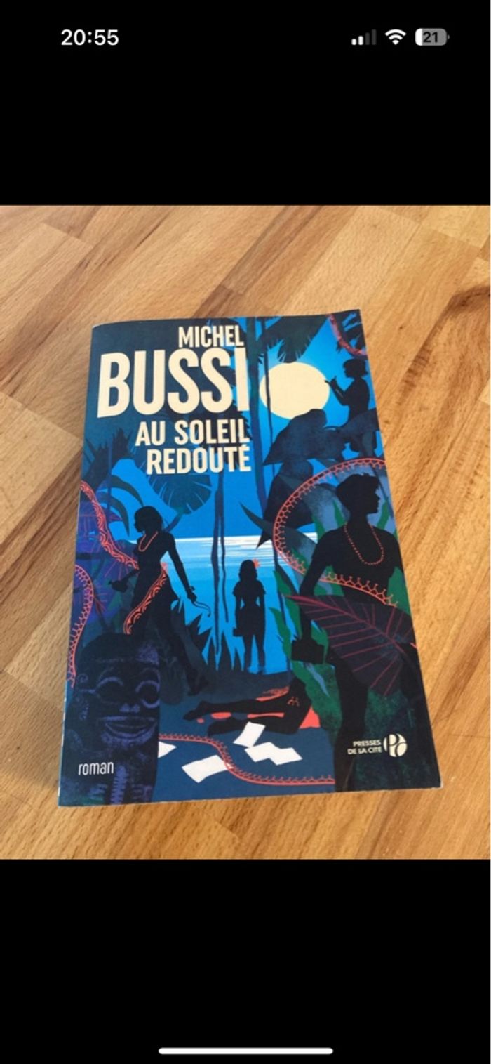 Livre Un soleil redouté de Michel Bussi