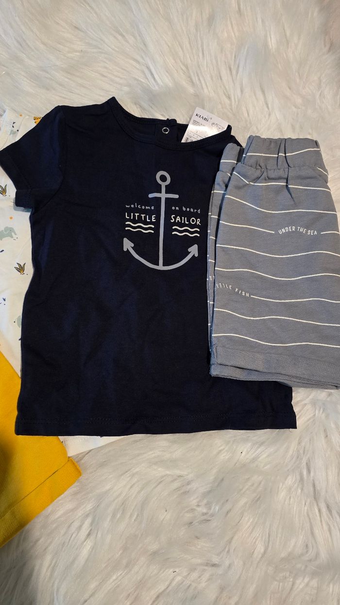 Neufs (non portés) 🏷 💙🤩 deux ensembles teeshirts mc et shorts 18mois Garçon 🤩💙🏷 - photo numéro 4