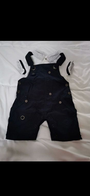 Ensemble salopette tee shirt taille 1 mois
