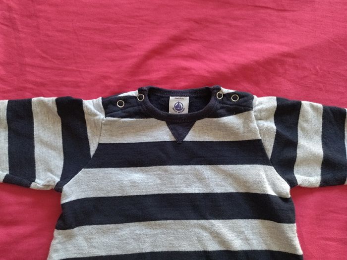 Combinaison Petit bateau taille 6 mois - photo numéro 2