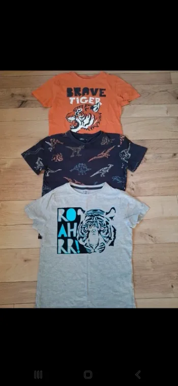 Tea shirts 10 ans