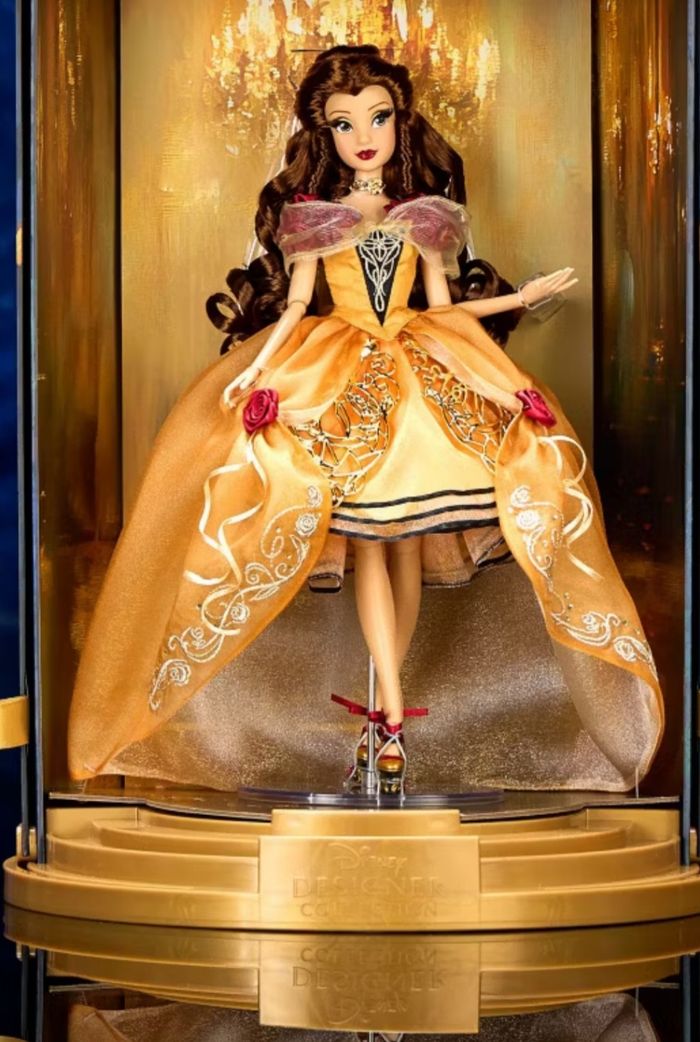 ✨ Poupée Disney Belle – Édition Limitée Collection Designer – Rare & Collector ✨ - photo numéro 4