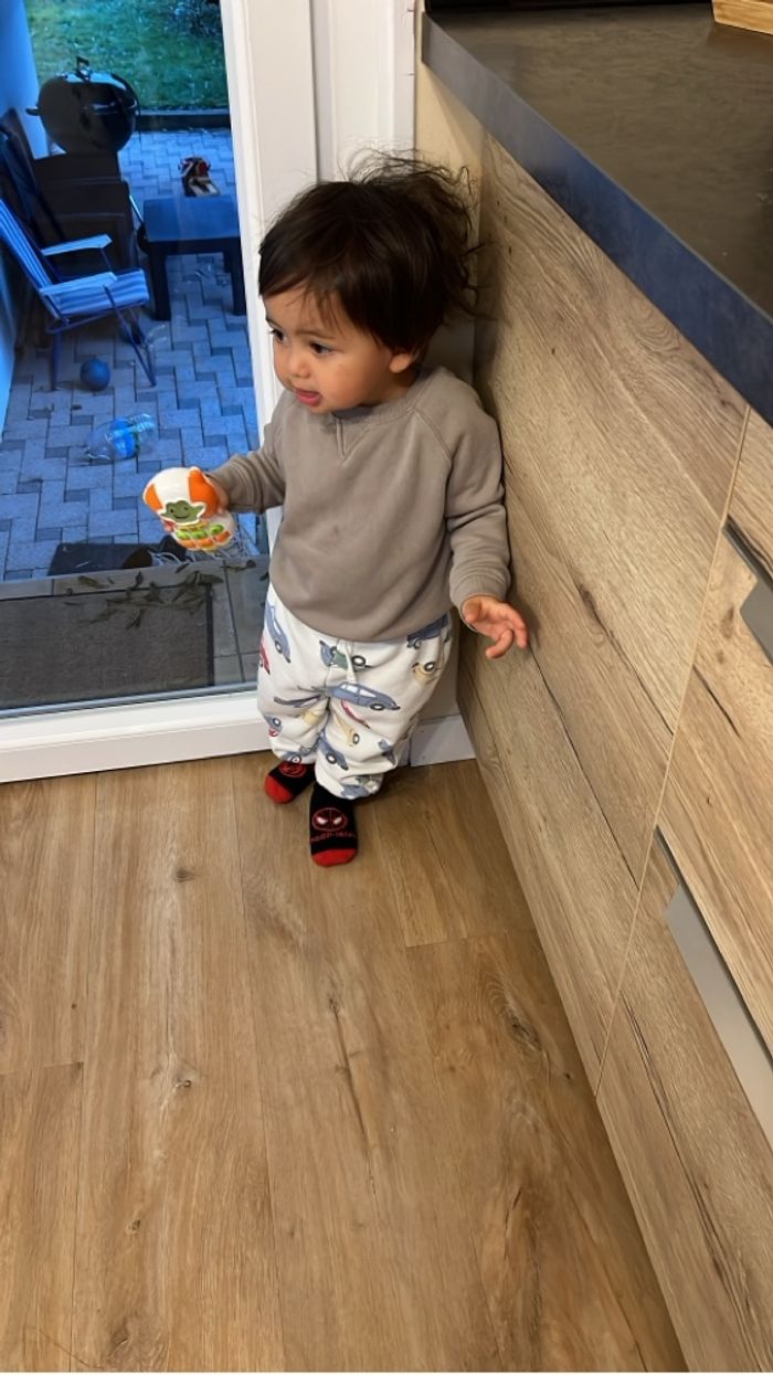 Guitar - photo numéro 3