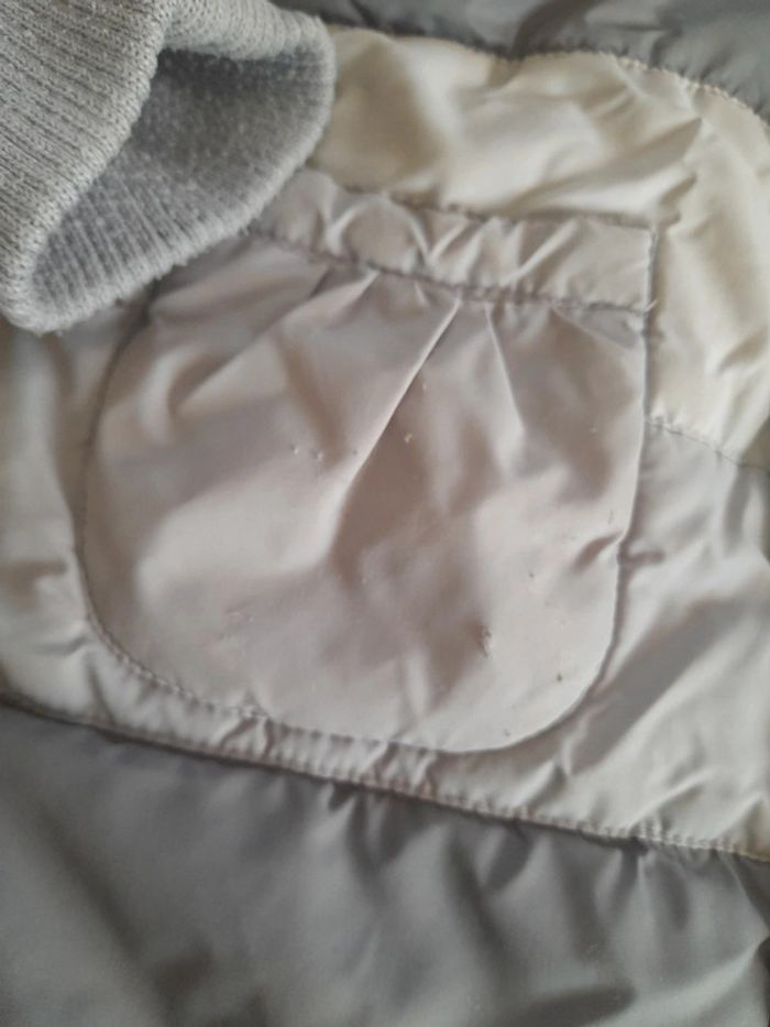 Veste grise 3 ans fatiguée - photo numéro 2
