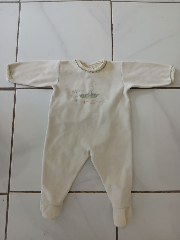 Pyjama 1 piece gsrcon d hiver taille 6 mois marque petit  bateau tres bonne etat - photo numéro 4