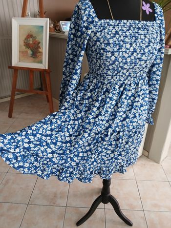 Jolie robe fluide T38.