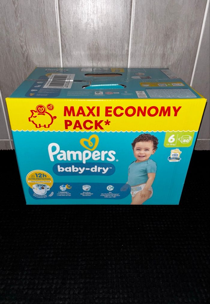 Maxi Pack de 80  Couches Pampers  Baby-Dry Neuf Dans L’emballage Taille: 6