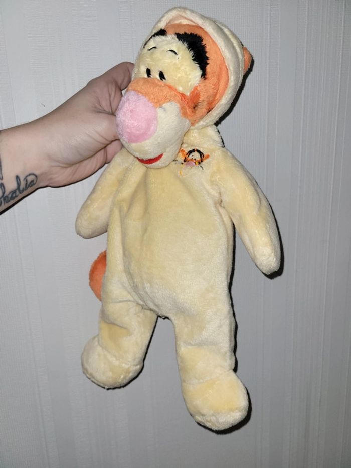 Peluche tigrou en pyjama